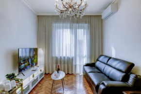 Bramante House - Intero Trilocale vicino alla Metro Torino